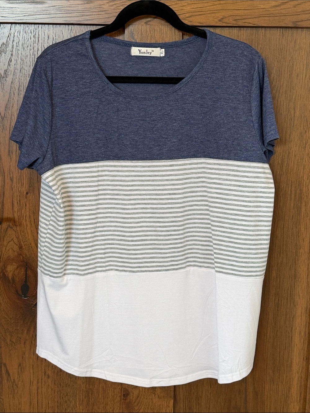 YunJoy Blue & White Short Sleeve Colorblock Tee